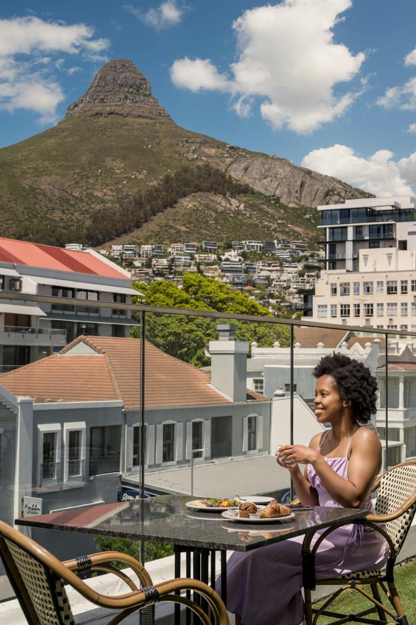 Protea Hotel By Marriott Cape Town Sea Point Exterior photo